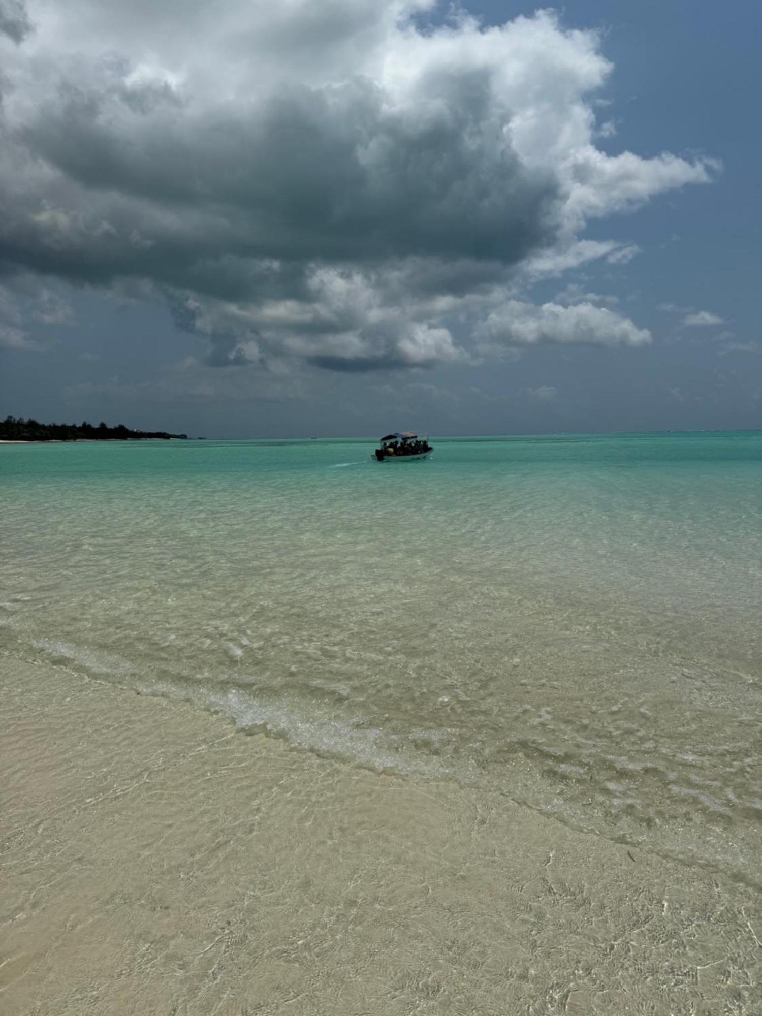Rafiki Hotel Nungwi Beach Екстер'єр фото