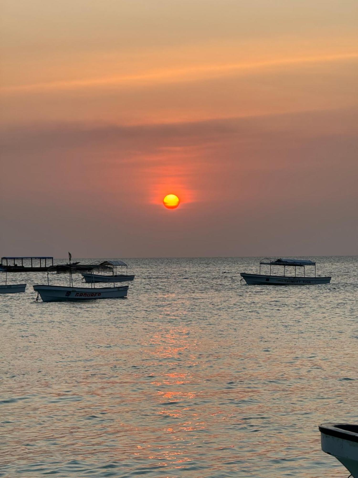 Rafiki Hotel Nungwi Beach Екстер'єр фото