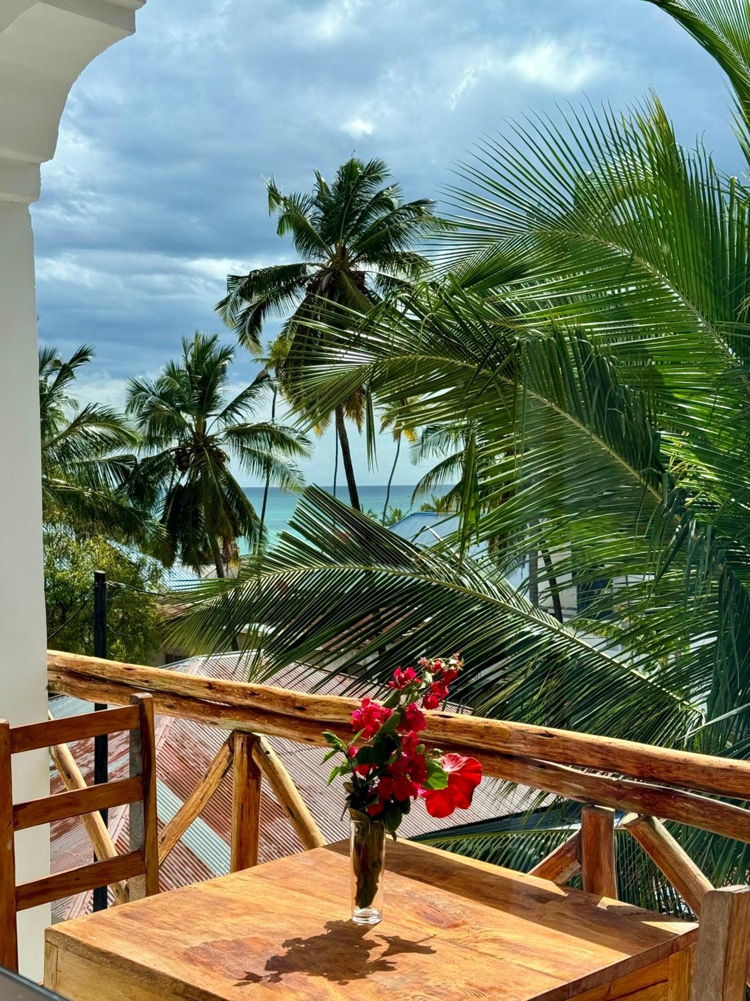 Rafiki Hotel Nungwi Beach Екстер'єр фото