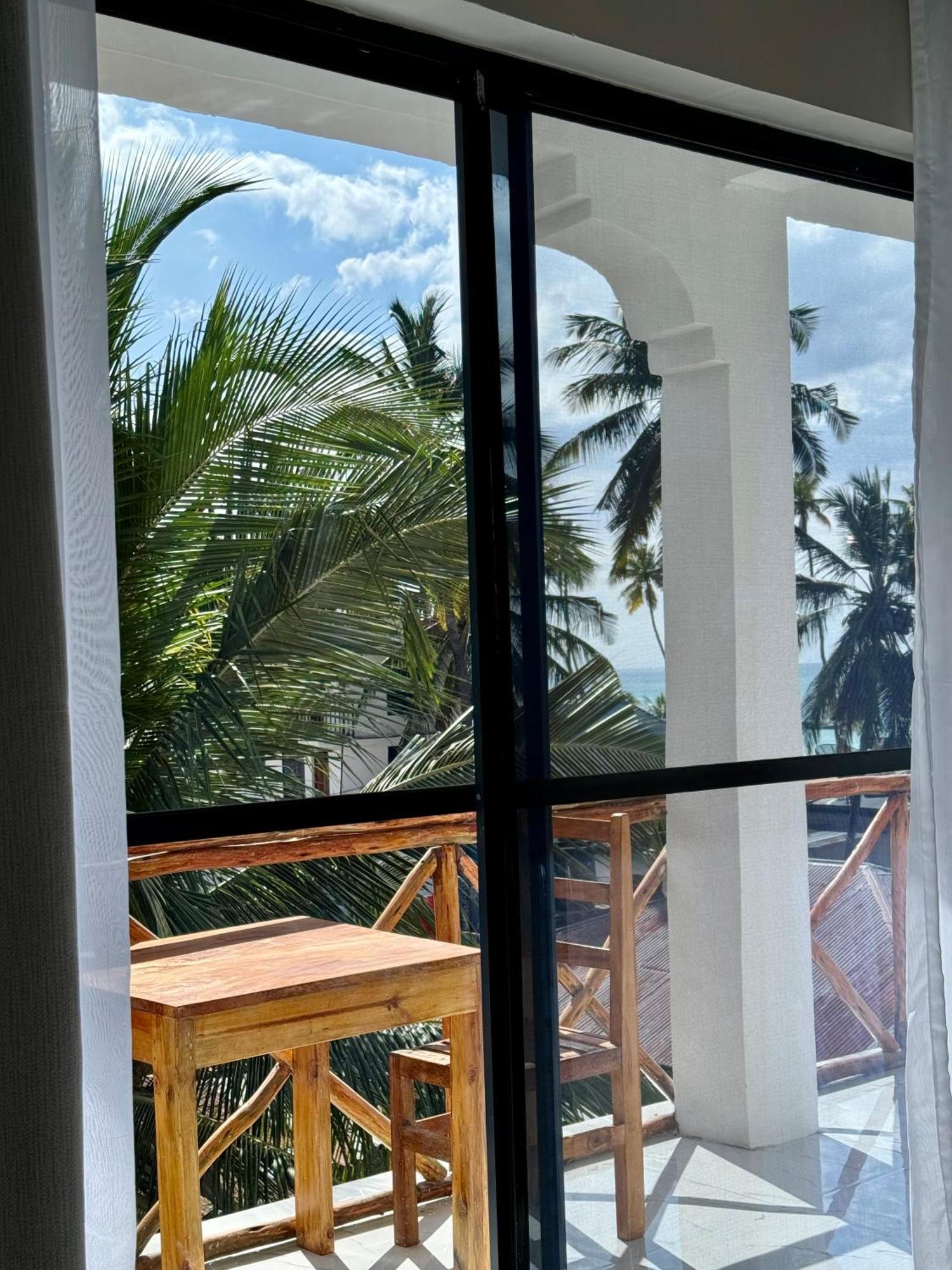 Rafiki Hotel Nungwi Beach Екстер'єр фото