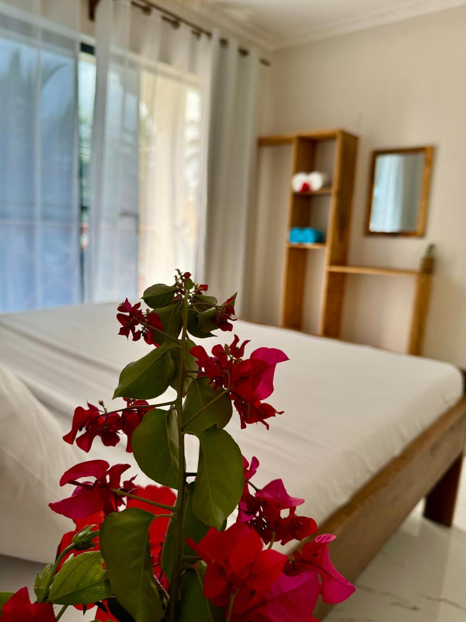 Rafiki Hotel Nungwi Beach Екстер'єр фото