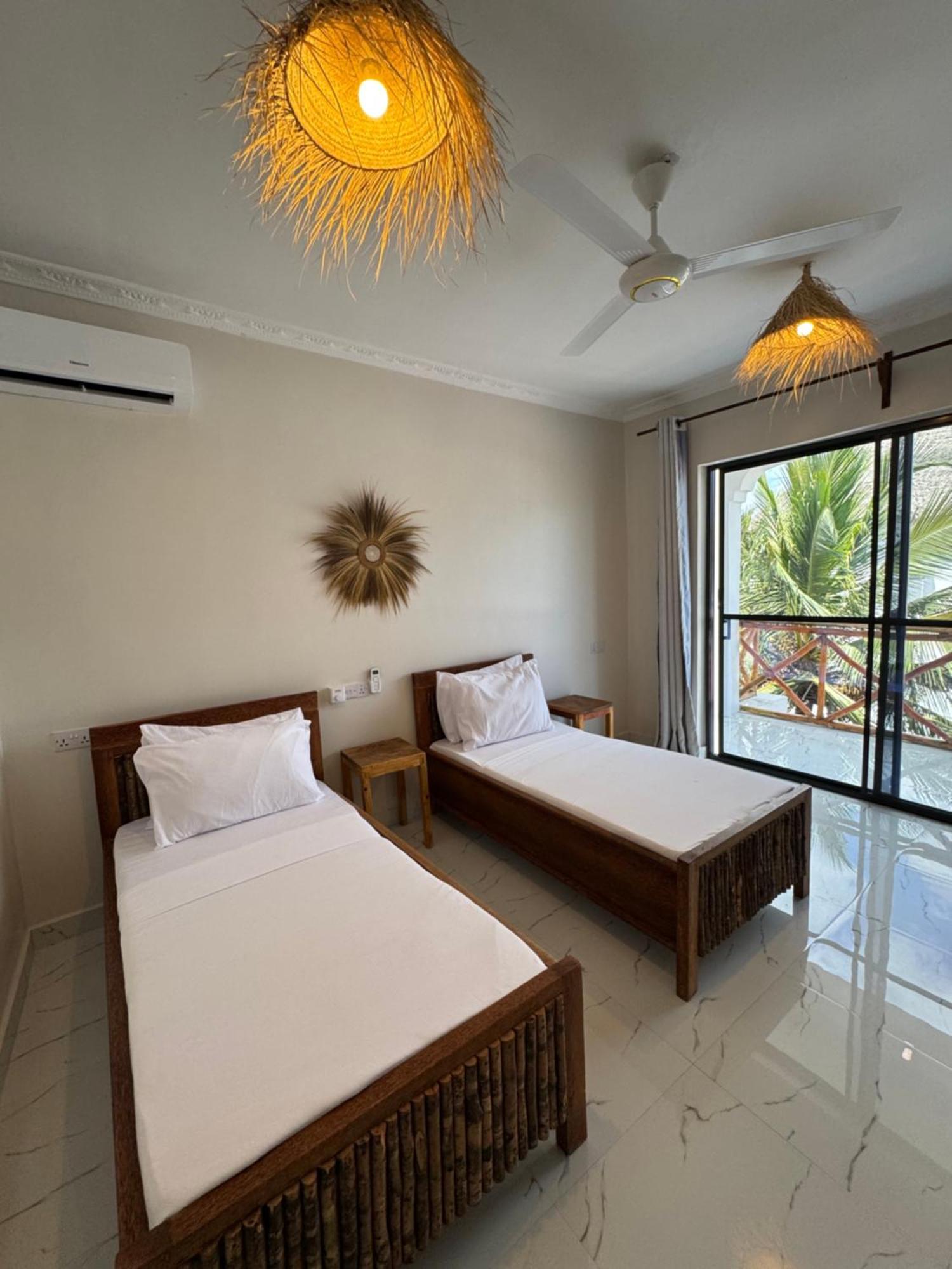 Rafiki Hotel Nungwi Beach Екстер'єр фото
