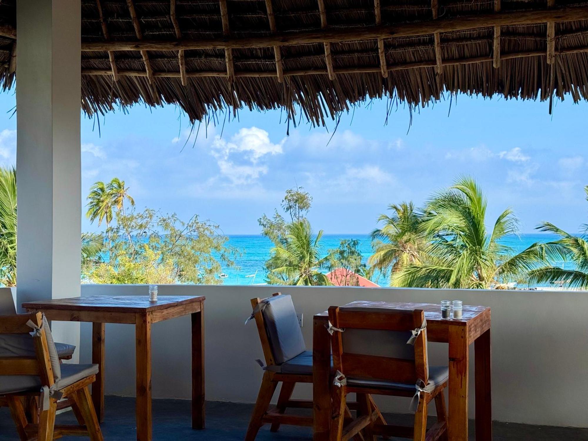 Rafiki Hotel Nungwi Beach Екстер'єр фото
